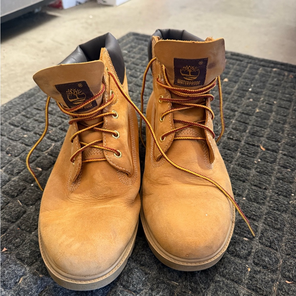 Timberlands - Picture 3 of 10